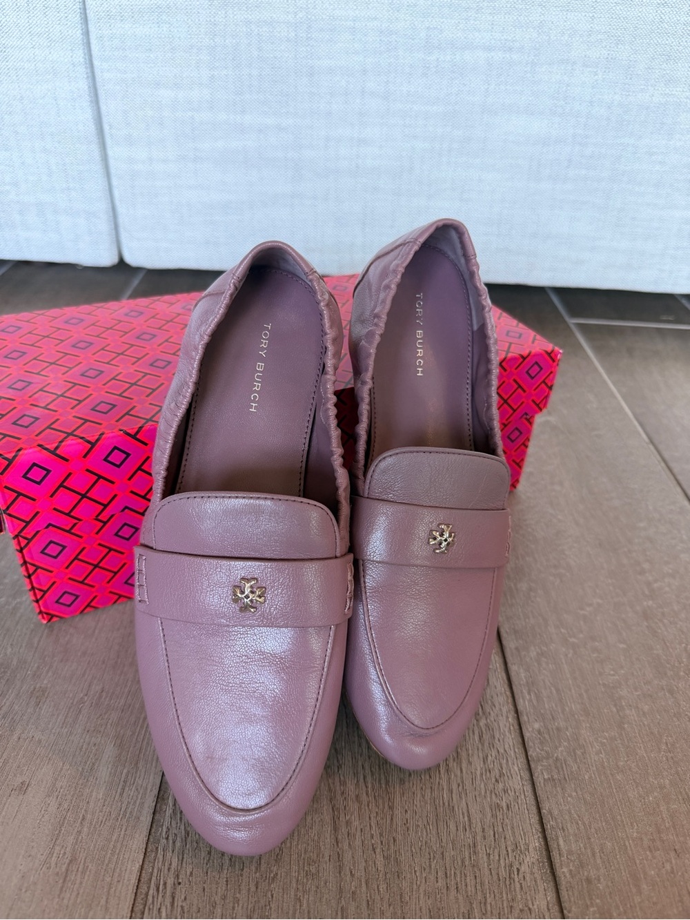 Tory Burch Ballet Loafer Leather, 6.5, Cipria